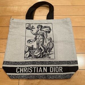 Christian Dior cruise 2021 tote bag (never sold in boutique)